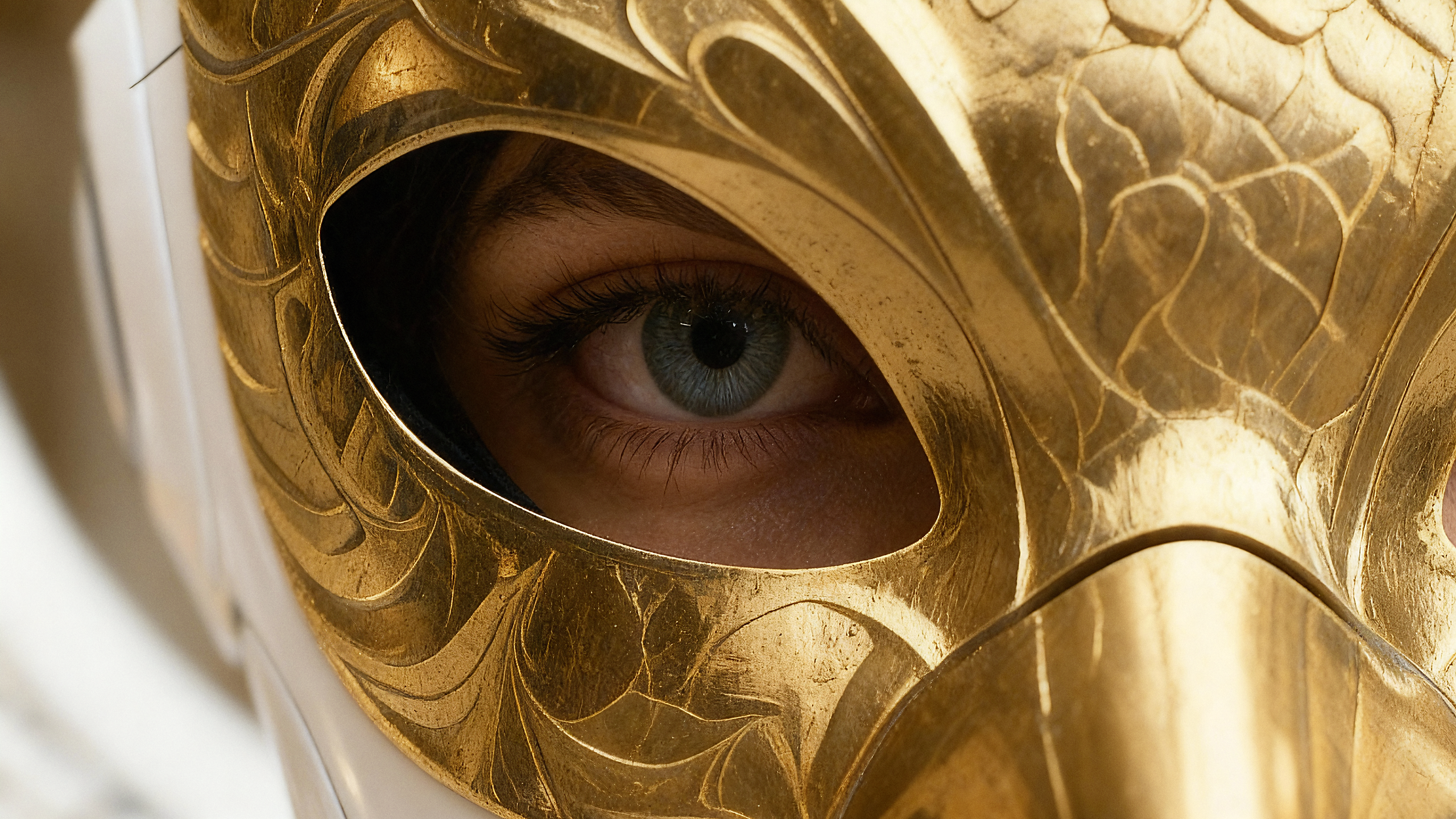 🇬🇧 JUSTĖ BEGINS ELECTRIFYING NEW JOURNEY WITH ‘WORLD OF WONDERS’